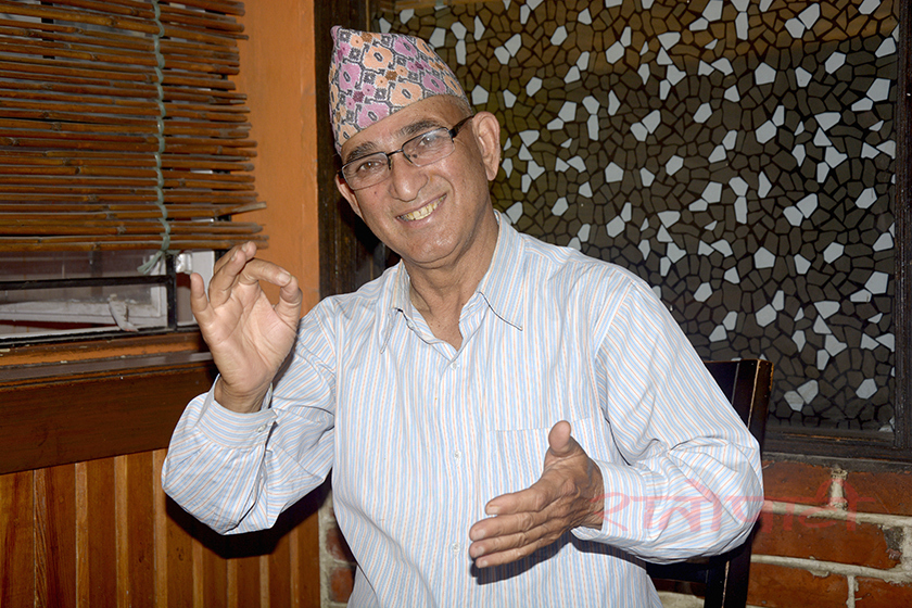 वरिष्ठ साहित्यकार खेमनाथ दाहाललाई ‘महाकाव्य साधना सम्मान’
