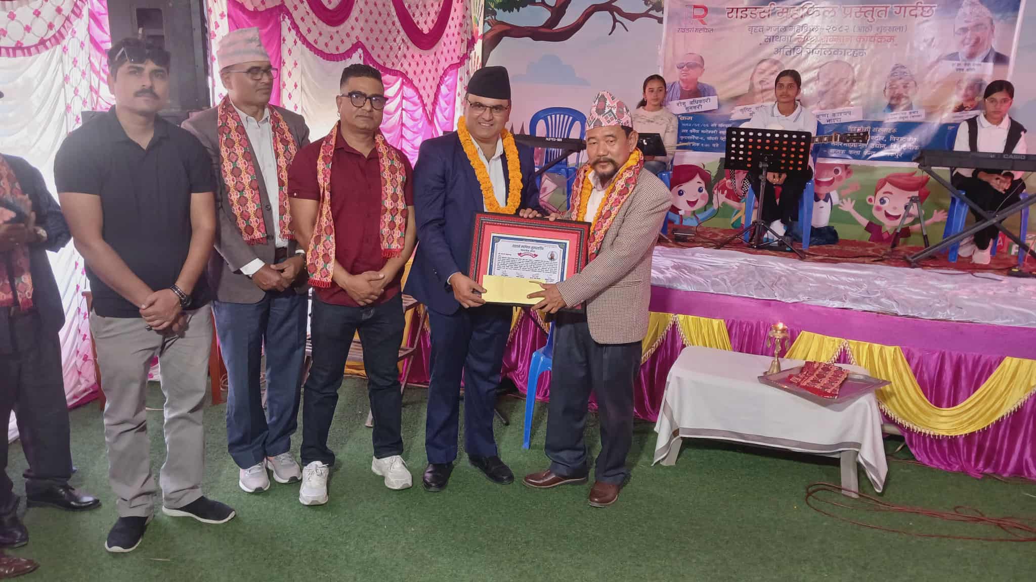 अभागी थेगुवा विराटचाेकमा सम्मानित 