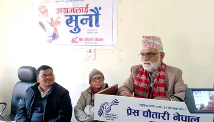 ‘अग्रजलाई सुनौँ’कार्यक्रममा केशव  आचार्य 