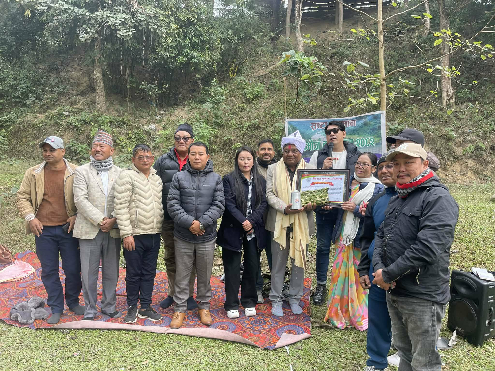 भोक कविता आन्दोलनका अभियन्ता कवि प्रकाश बुढाथोकीलाई ‘मुन्धुमी माङ्गेना सम्मान’