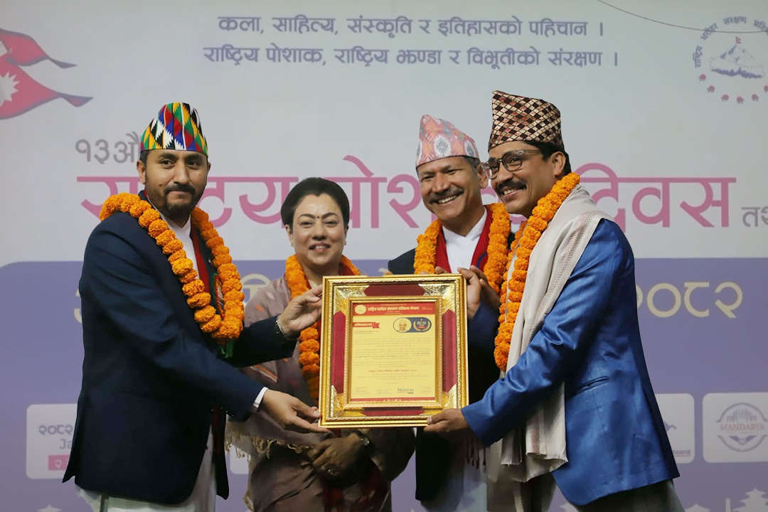 लोकप्रिय गीतकार लोकराजलाई राष्ट्रिय धरोहर विशिष्ट सर्जक सम्मान
