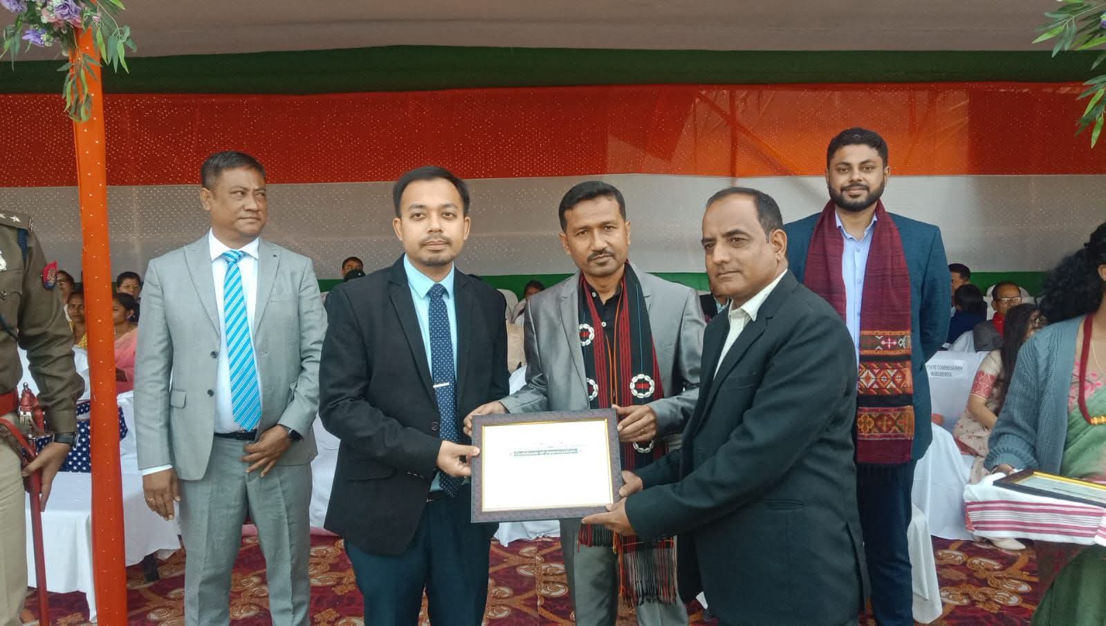 ७७औँ गणतन्त्र दिवसमा असम सरकारबाट पत्रकार अधिकारी सम्मानित 